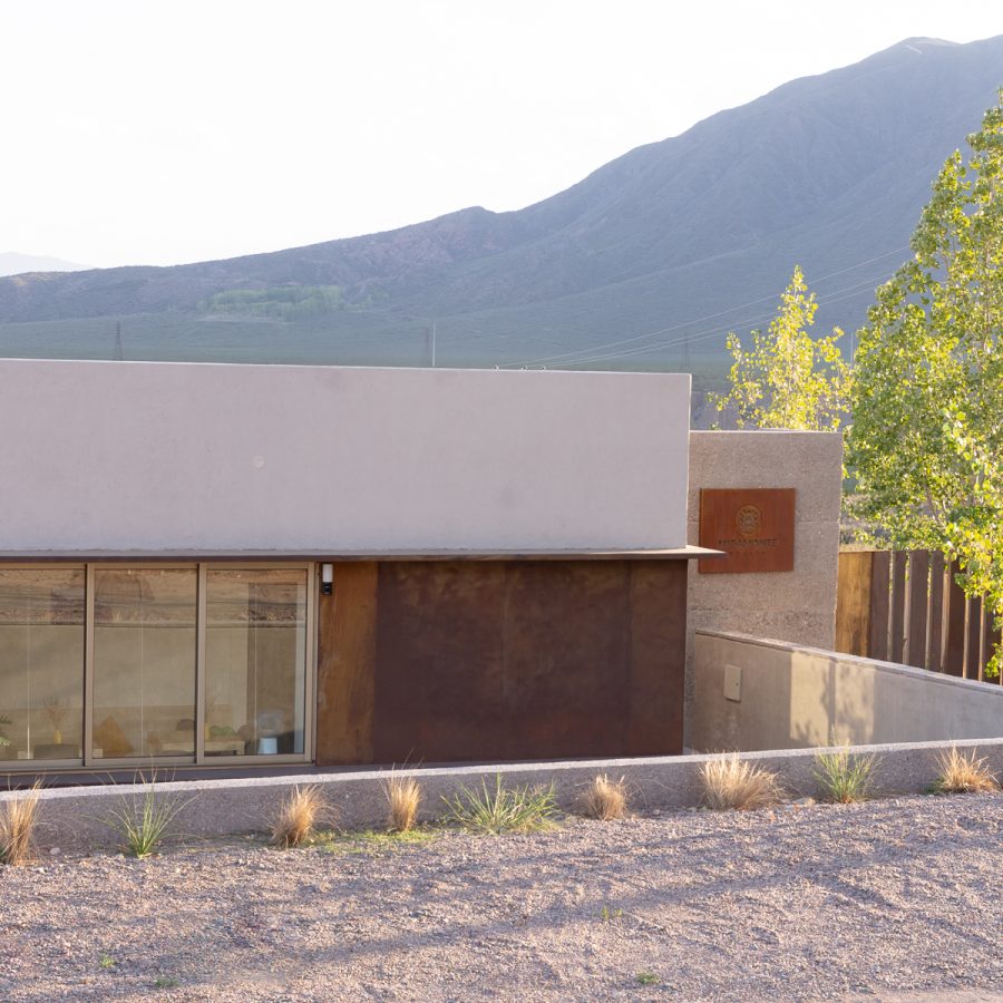 Fachada de la posada