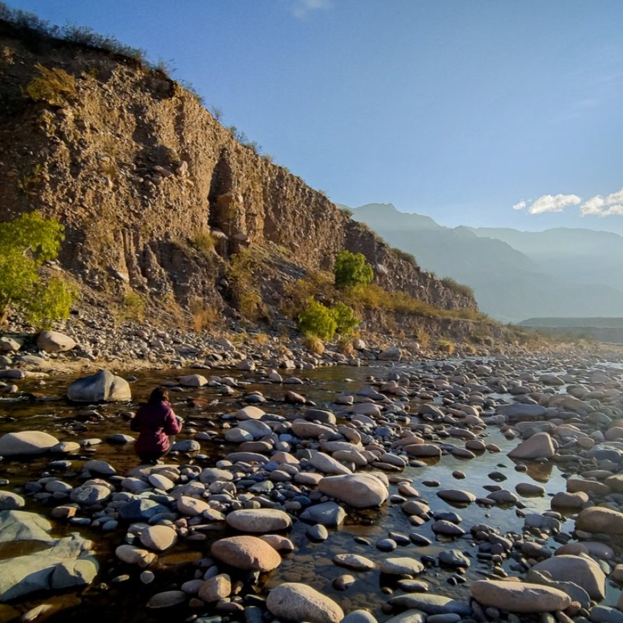 Contamos con bajada al rio Mendoza, un imperdible