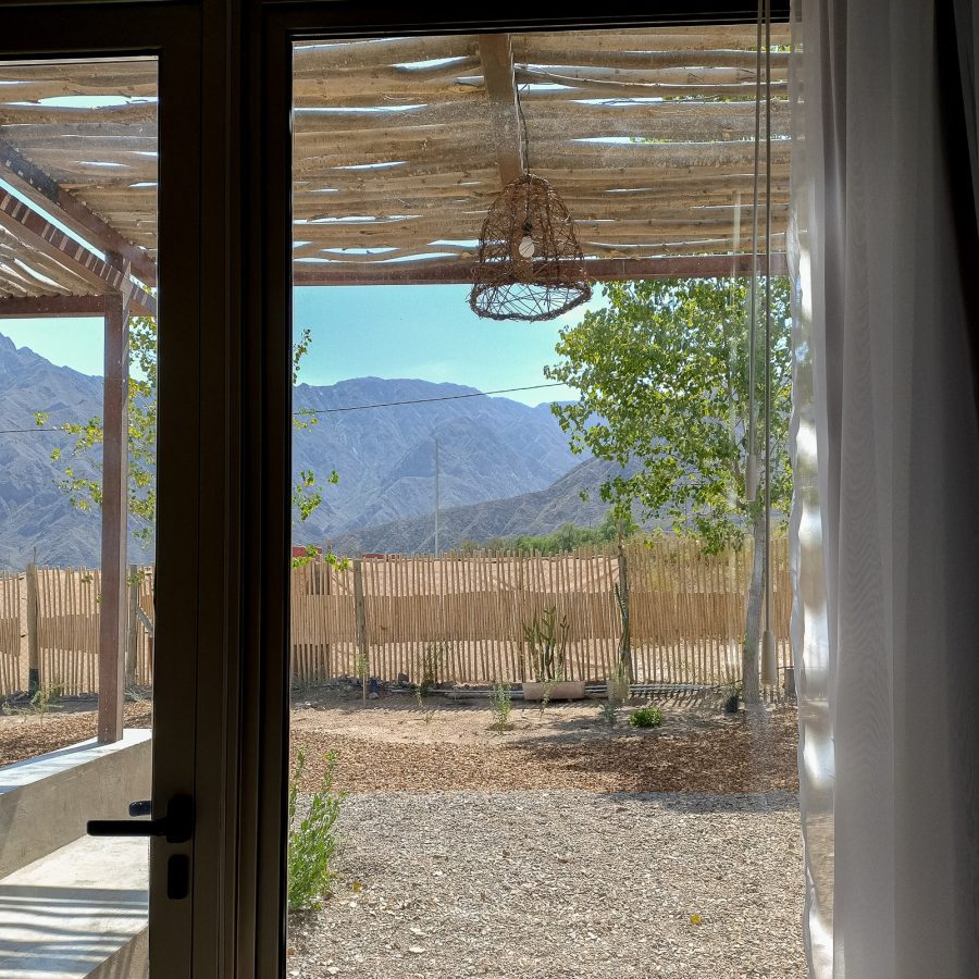 Vista hacia la montaña desde la habitación